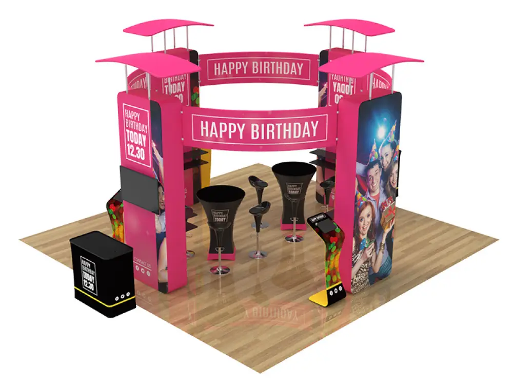 Modular and fully immersive tension fabric tradeshow kit Designed for 20' x 20' tradeshow stalls Innovative 360 degree display with an array of printed items
